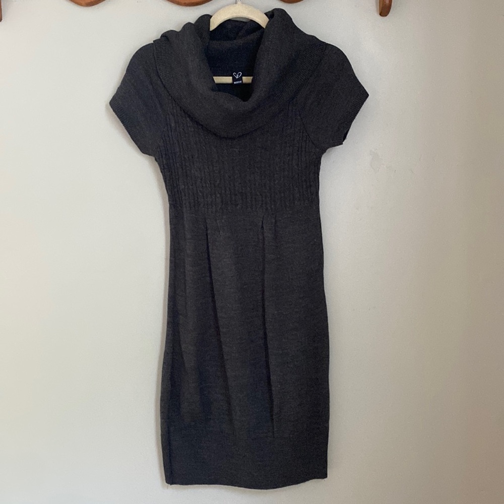 Windsor Sweater Dress Small